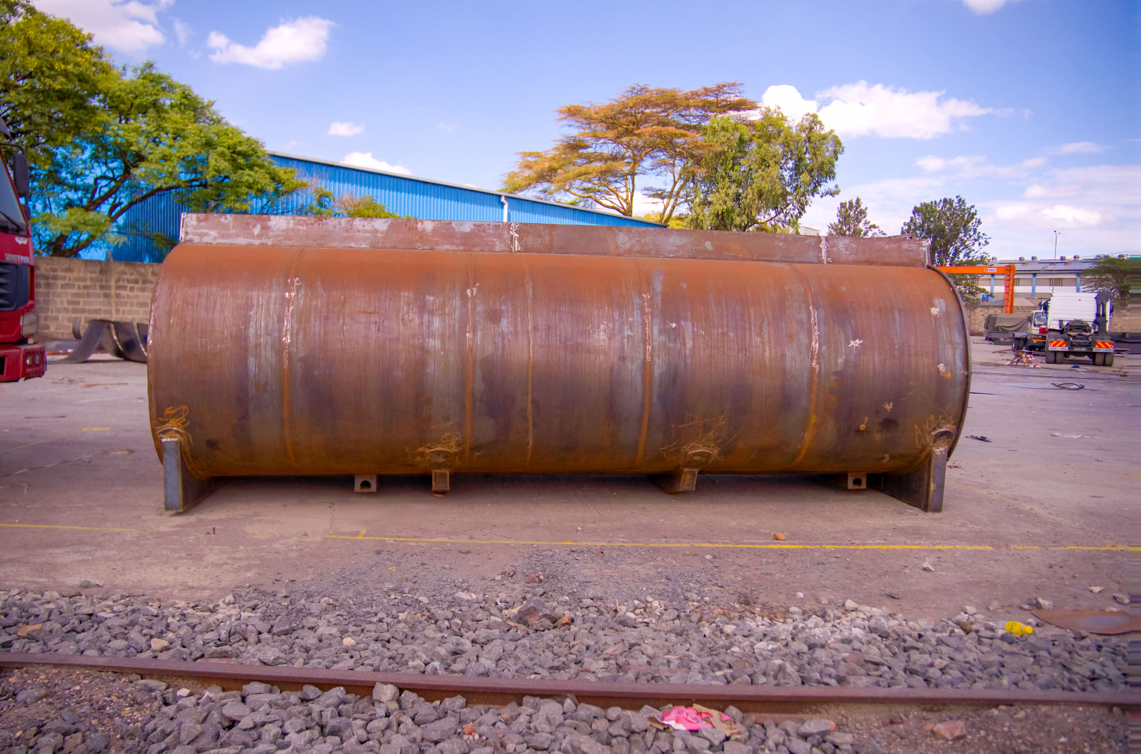 Custom-built truck body